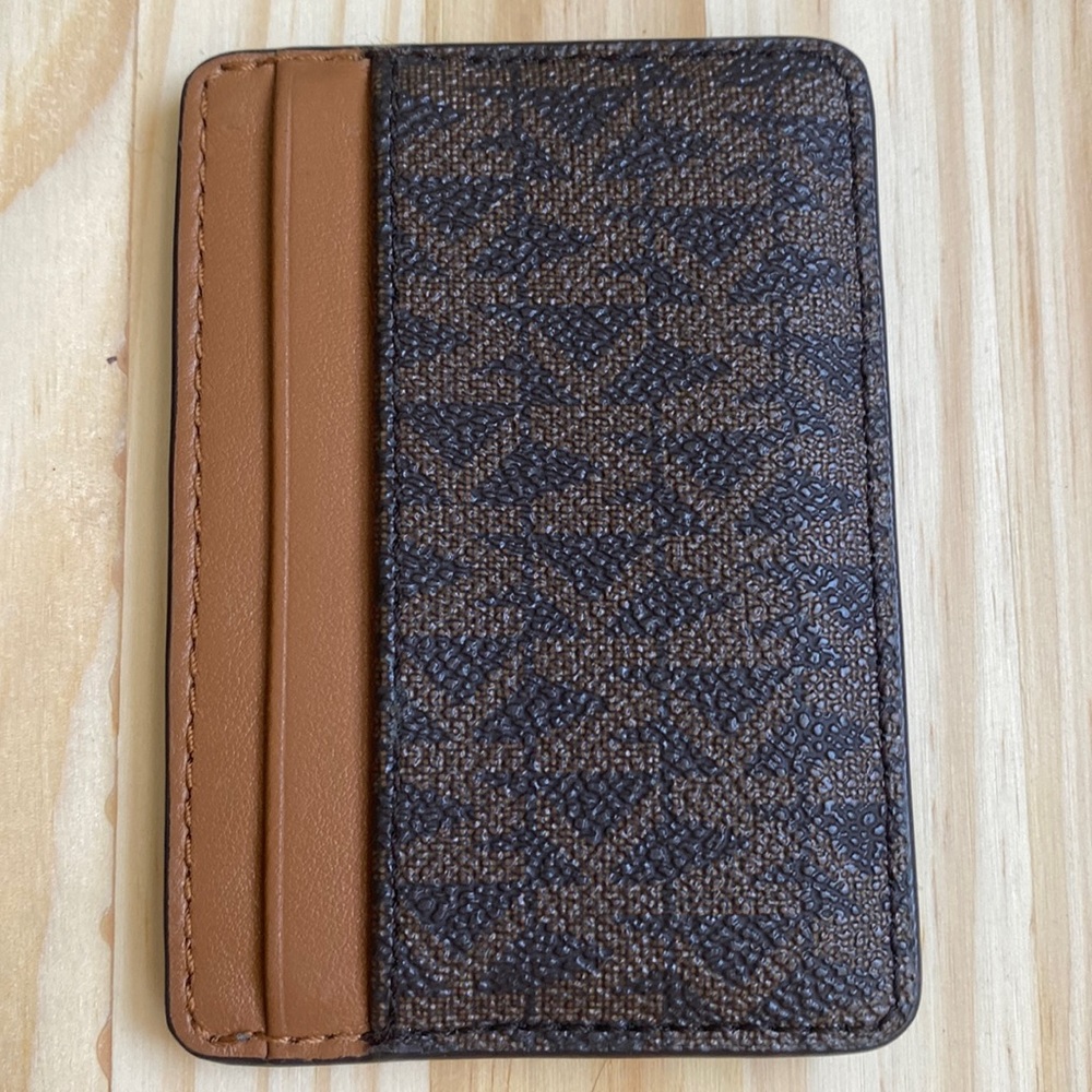 Michael kors wallet